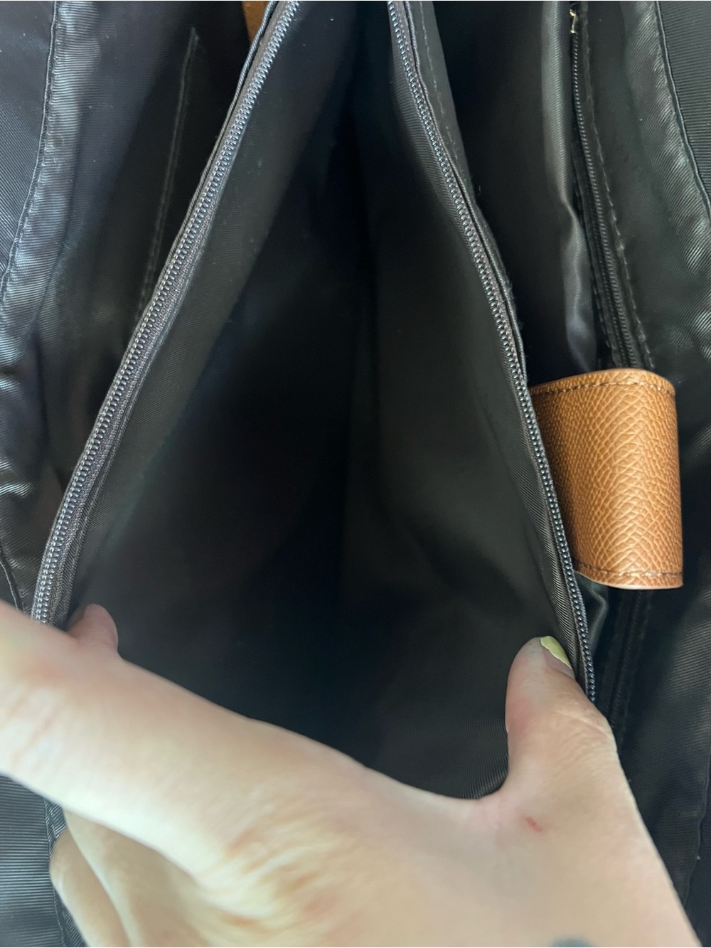 Laptop Bag With Waterproof Front Pocket - Picture 8 of 9
